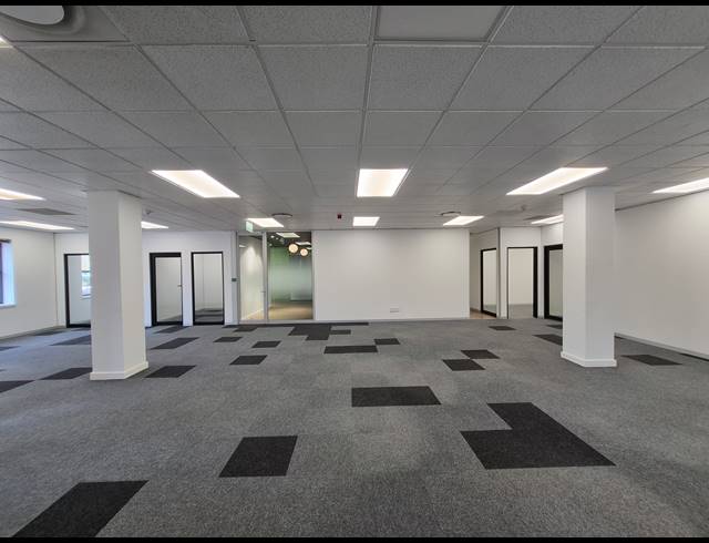 677M² OFFICE TO LET IN SANDTON CENTRAL